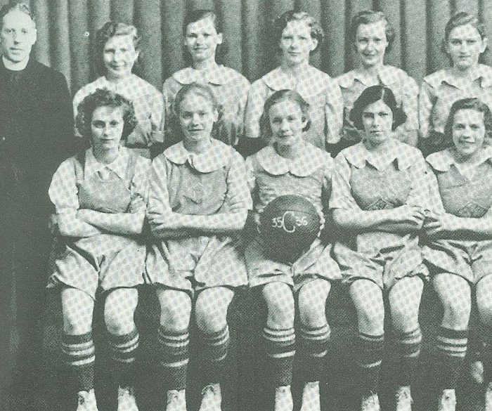 1936 girls basketball-team