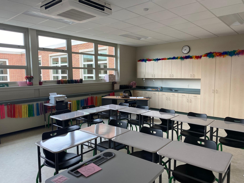 furnished-ms-classroom